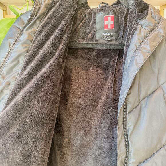 Swiss Tech Black Puffer Jacket/Coat w/ Hood & Faux Fur Lining, Kids Medium 7/8 - Picture 8 of 11